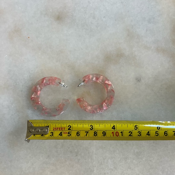 Hoop Earrings Marbled Pink Acrylic Modern Contemporary Design - Picture 4 of 4